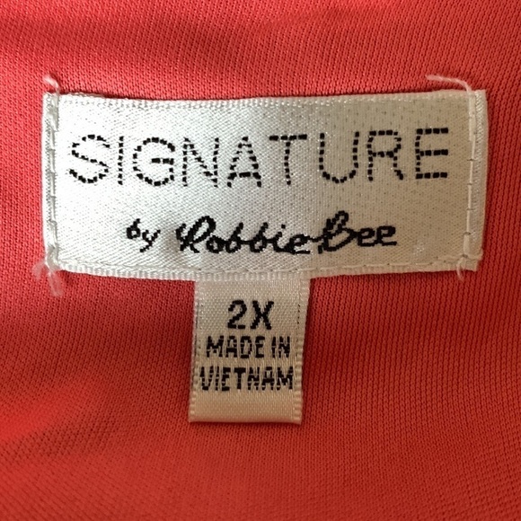 Signature by Robbie Bee faux wrap dress with tropical / floral print Size 2X - Picture 7 of 10